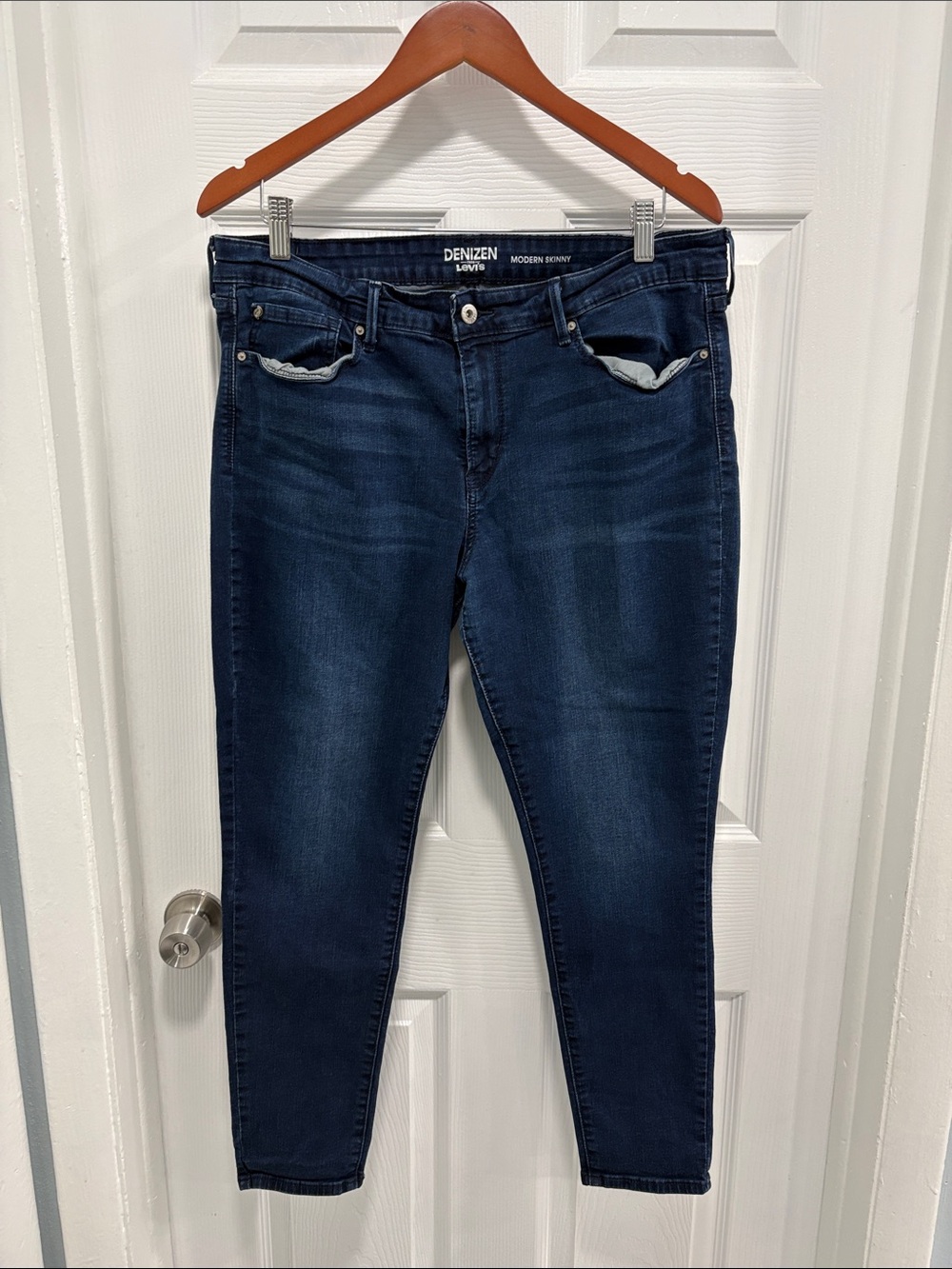 Levi's Denizen Dark Blue Skinny Jeans - Modern Fit 18S